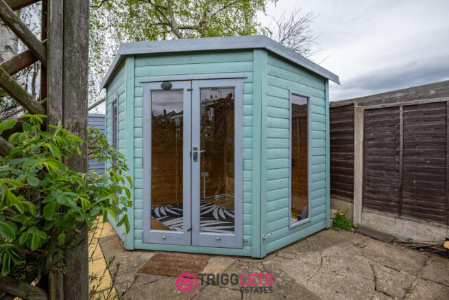 3 bed Semi-Detached for sale Image 10