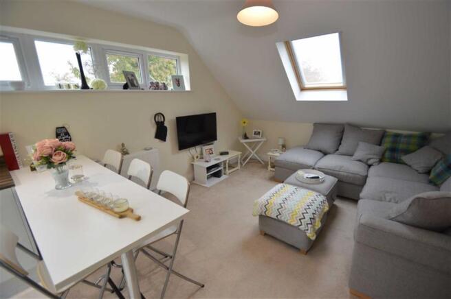 Lounge/Kitchen