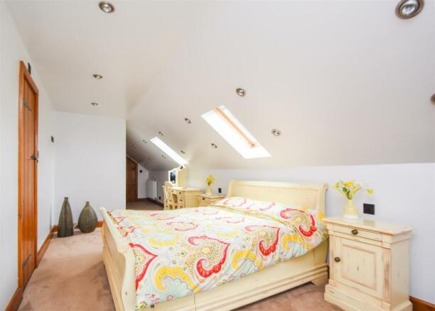 High Acre - Bed 2.jpg