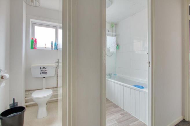 Bathroom & WC