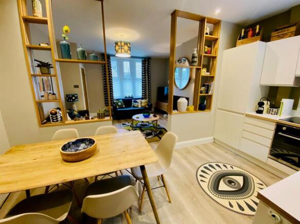 2 bed Cottage for sale Image 6