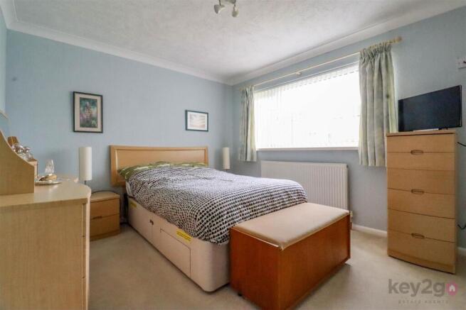 2 bed Detached Bungalow for sale Image 10