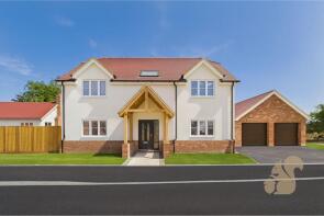 Ayletts, Mill End Green, Mill End Green Road, Dunmow CM6 2DN