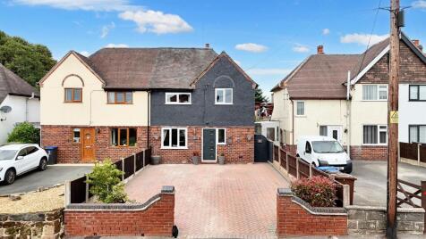 Oakamoor Road, Cheadle, ST10