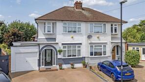81, Kingsfield Drive, Enfield EN3 6UB