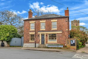 11 King George House, High Street, Alcester B50 4BQ
