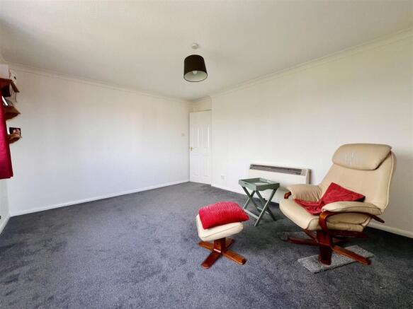 Lounge2.jpeg