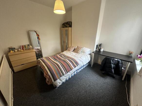 16lr.room3.JPG