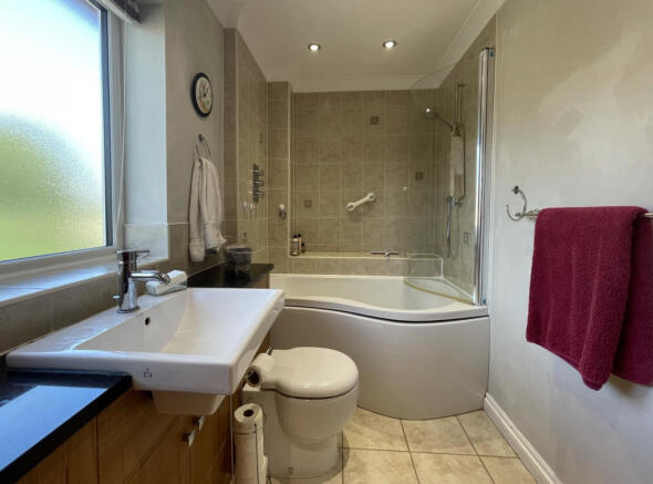 Photo 16