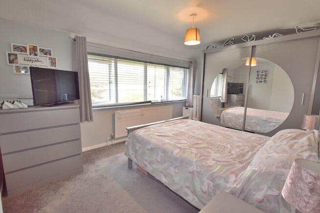 3 bed Semi-Detached for sale Image 8