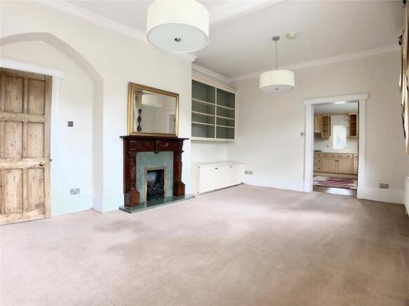 Lounge 1