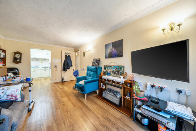 1408608-5-698b4e3...