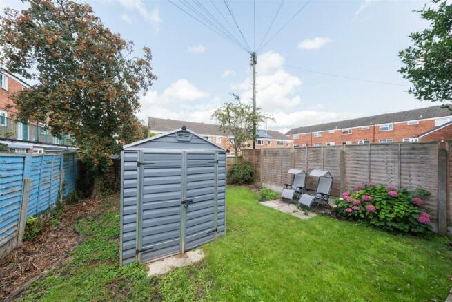 15 Beeston Street-027.jpg