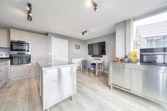 8 Lee Drive, Houlton