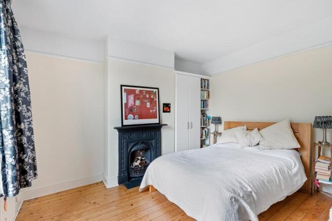 3 bed Terraced for sale Image 8