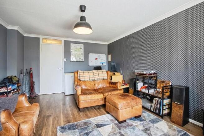 1 bed Apartment for sale Image 5