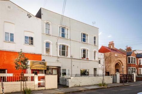 Devonport Road, W12