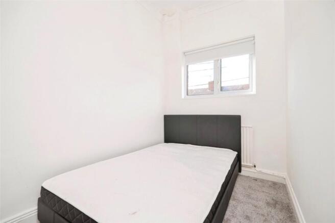2 bed House to rent Image 7