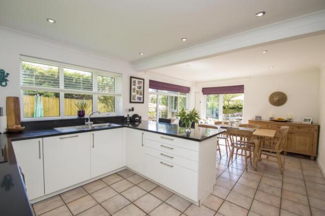 Kitchen diner