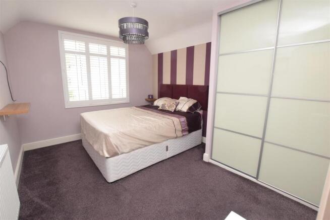 Bedroom 2.JPG