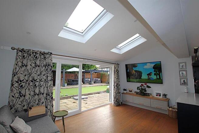 Underwood Road, Eastleigh photo 4