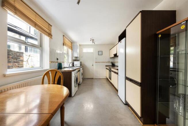 Gladding Road, E12