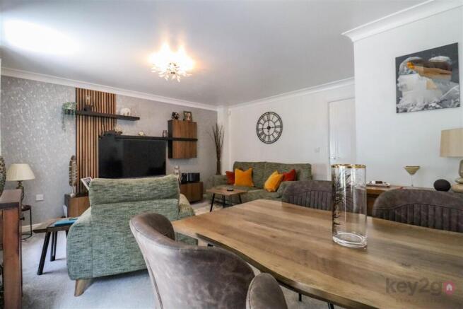 3 bed Terraced for sale Image 6