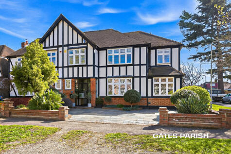 Little Gaynes Lane, Upminster, RM14