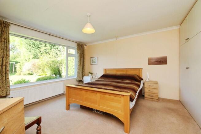 7 bed Bungalow for sale Image 11