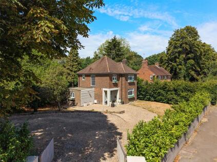 London Road, Westhumble, Dorking, RH5