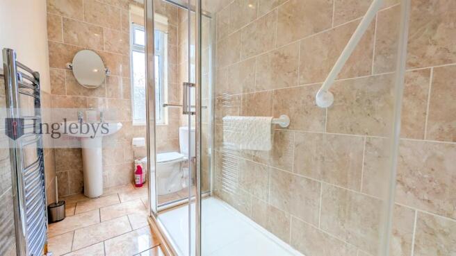 2 bed Semi-Detached Bungalow for sale Image 11