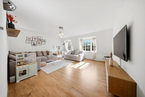 Herga Court, Harrow HA1 3RT