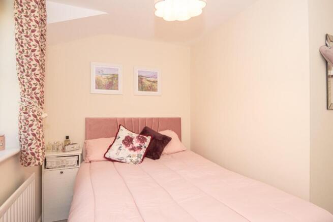 2 bed Apartment for sale Image 11