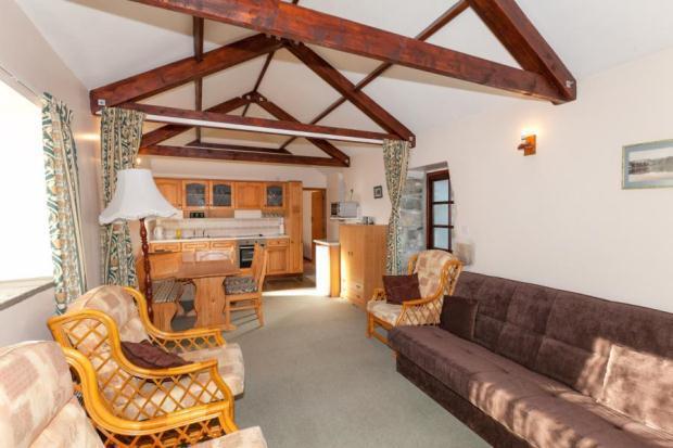 Lounge/Kitchen