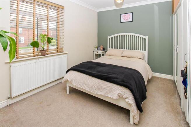 2 bed Terraced for sale Image 8