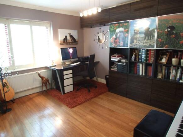 Photo 6