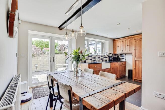 3 bed Terraced for sale Image 5