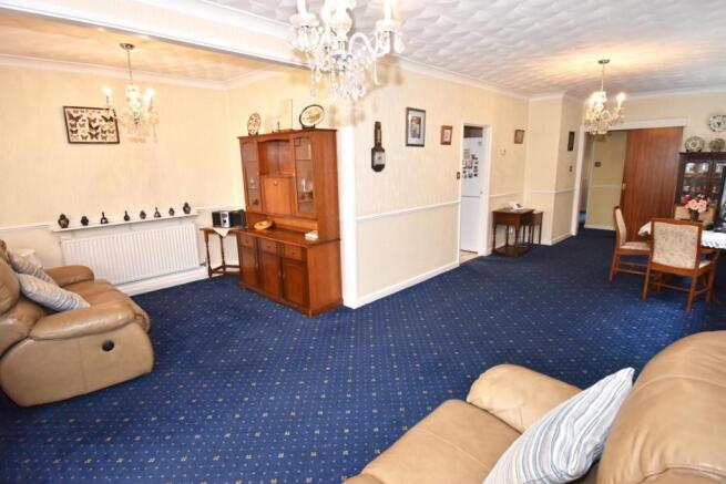 Sitting/Dining Room