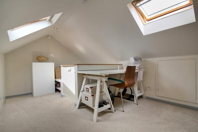 Upstairs Landing 4.jpg