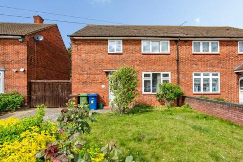 Erriff Drive, South Ockendon, Essex, RM15