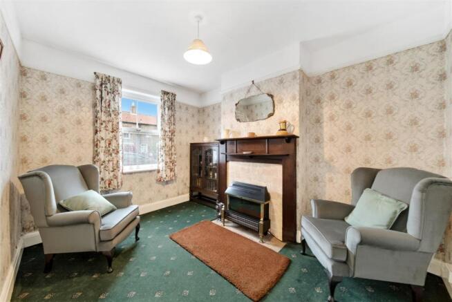 SITTING ROOM