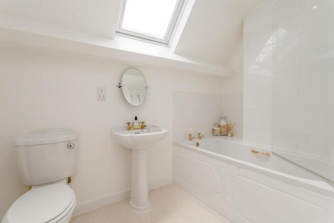 KeroleeBathroom.jpg