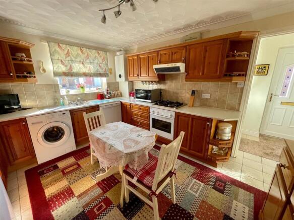 BREAKFAST KITCHEN