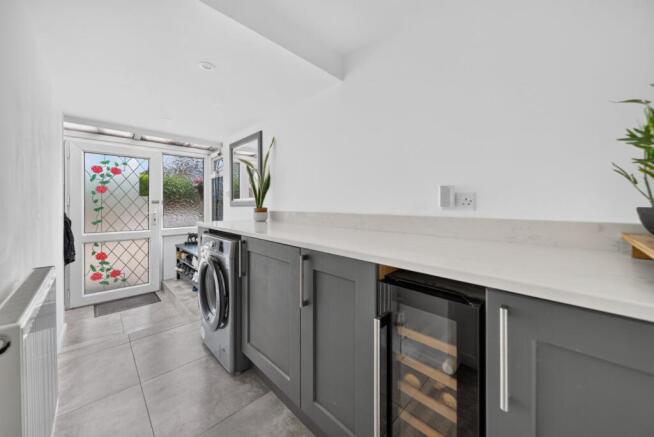 4 bed Link Detached House for sale Image 7