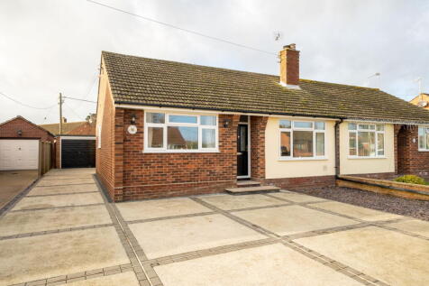 Rounces Lane, Carlton Colville, Lowestoft, NR33 8AH
