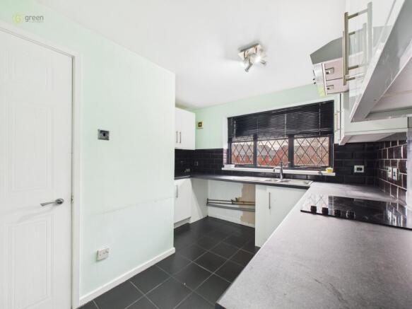 cam04914g0pr0330still005