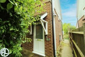 7, Cherry Trees, Lower Stondon SG16 6DT