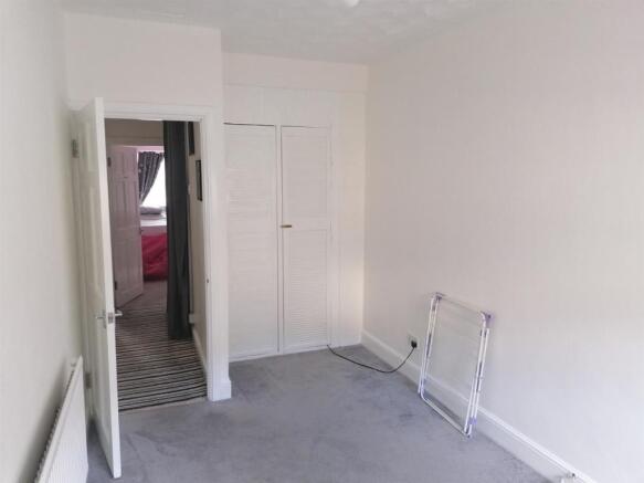 BEDROOM 3 (REAR)