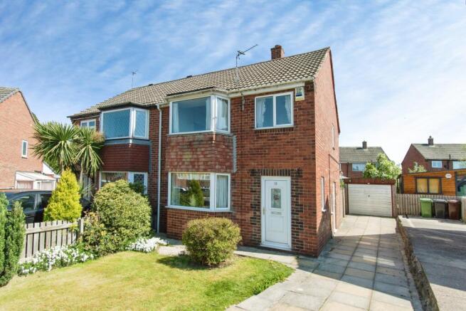3 bed Semi-Detached for sale Image 4
