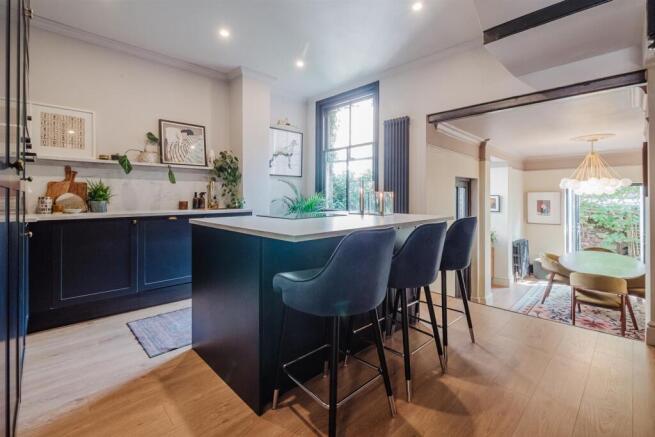 Live In Dining Kitchen